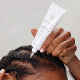 Hoitoneste päänahalle Innersense Hair Renew Pre-Wash käyttö