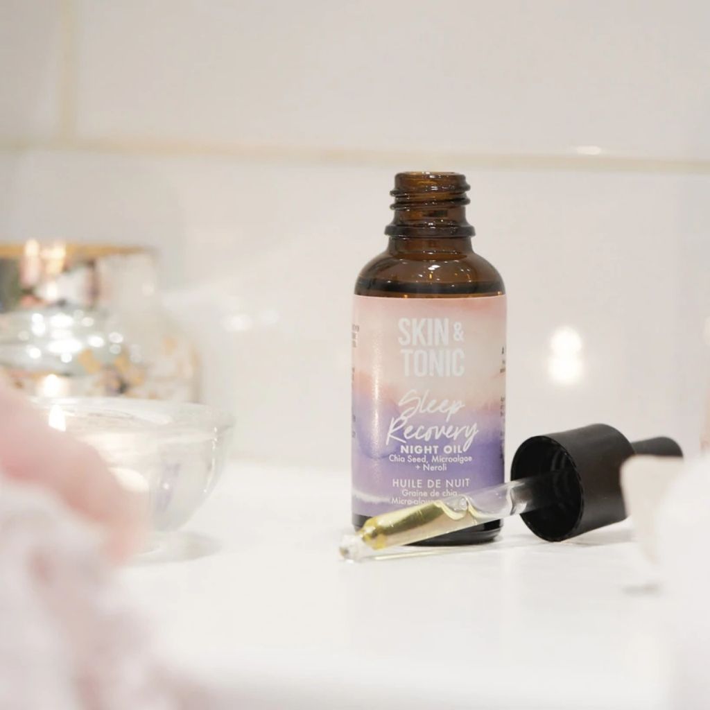 Skin & Tonic Sleep Recovery Night Oil kasvoöljy rauhoittaa, suojaa ja uudistaa ihoa